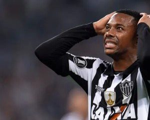 Advogado alega que Robinho enfrenta ‘desafios financeiros’ e solicita extensão de prazo