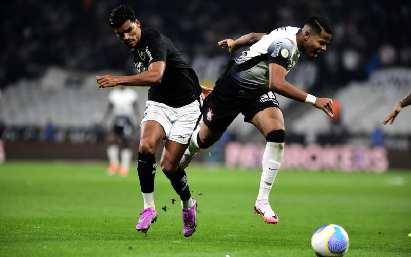 Corinthians Sofre com Previsibilidade sem Wesley e Precisa Ajustar o Meio-Campo